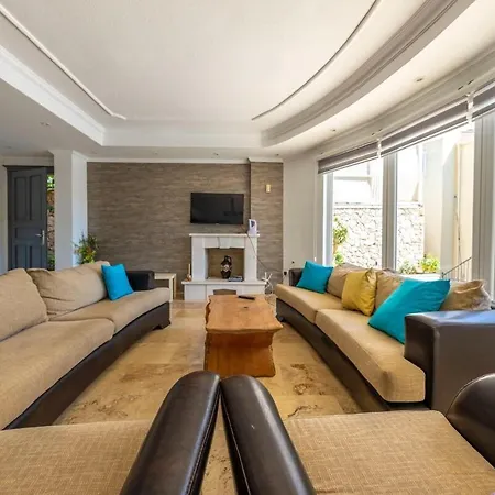 Sarnic Villa *